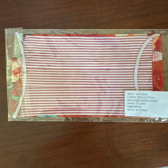 Johnny Was Silk Charmeuse Mask - Picture 2 of 2